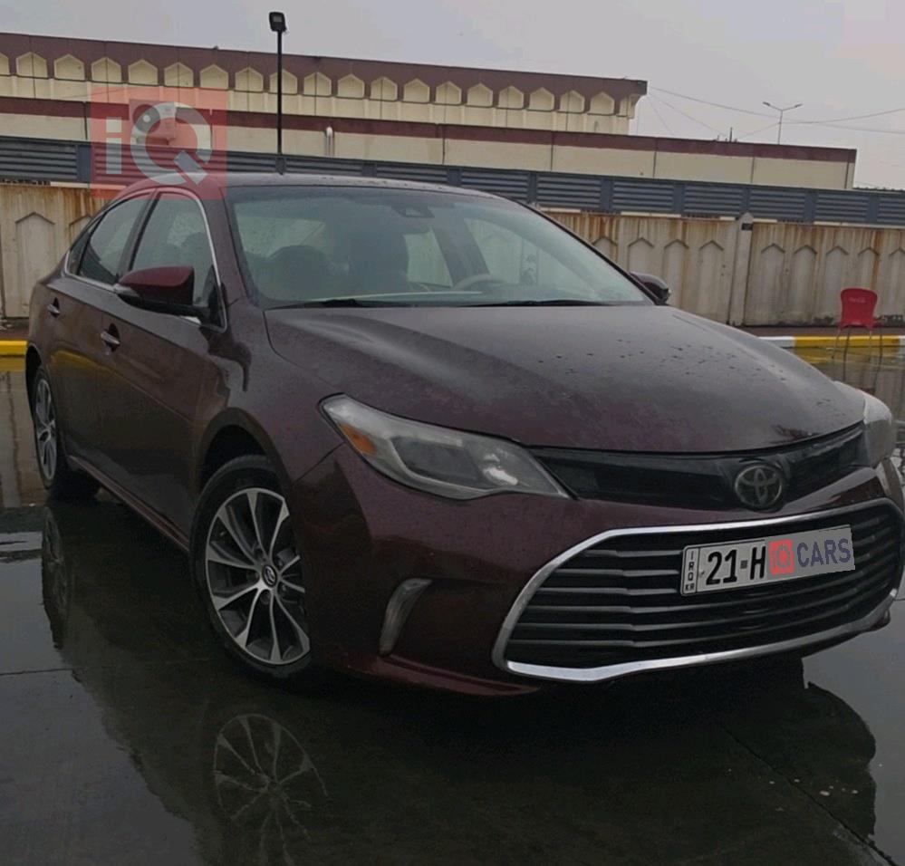 تويوتا أفالون